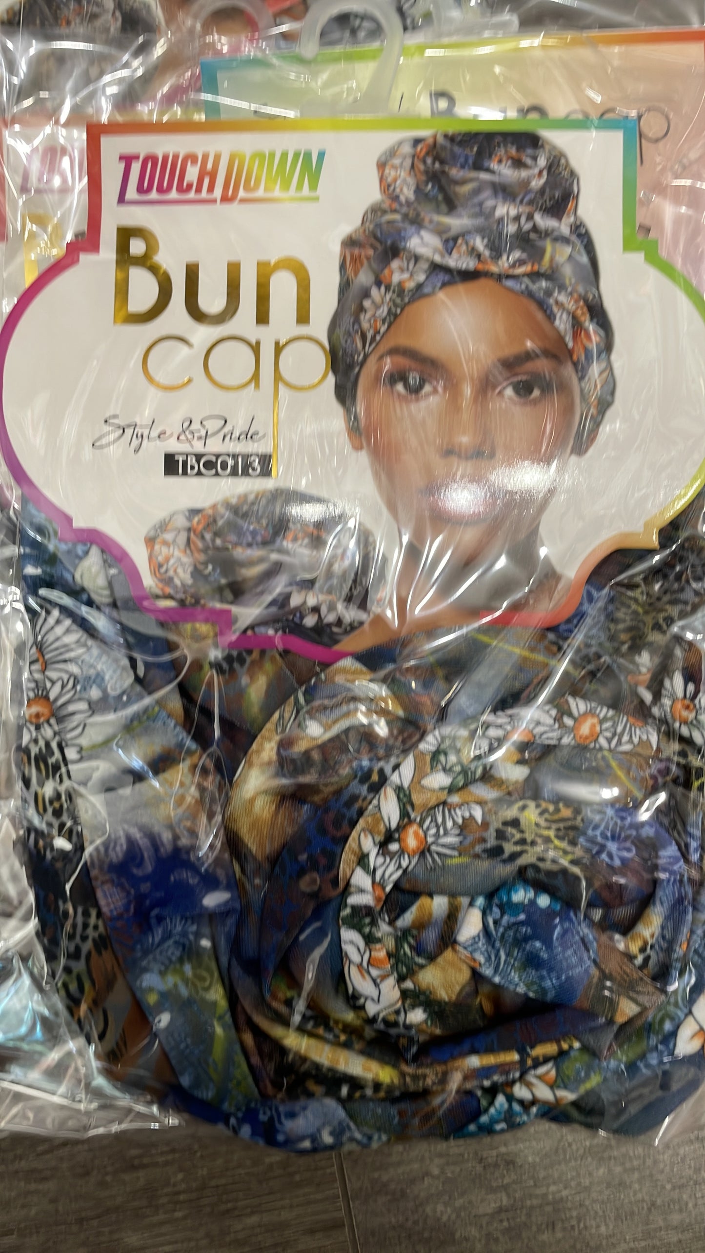 Touch down bun cap