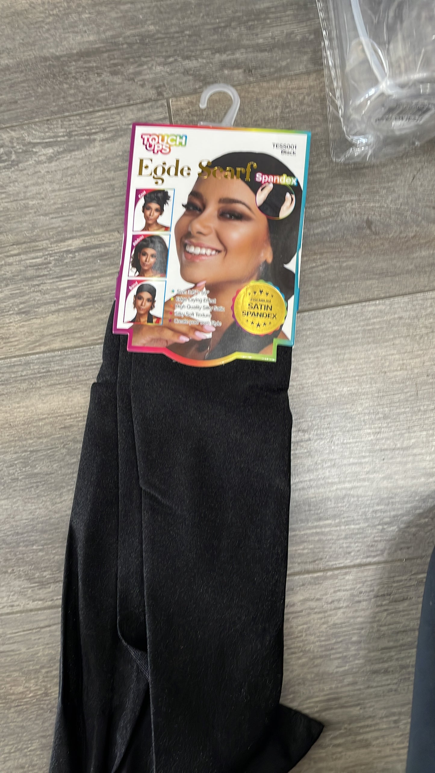 Touch up edge scarf